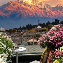 玉满楼|雪山倾城·日照金山观景民宿(丽江古城大水车店)