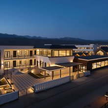 暖丘民宿(那拉提景区店)