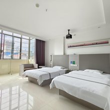东兴易诚精品酒店(城东汽车客运站店)