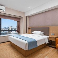 佛山奥斯汀盈海酒店(九江镇儒林广场店)