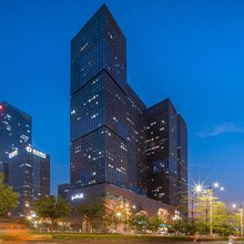 柏曼酒店(南宁五象航洋城总部基地地铁站店)