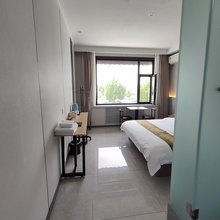 十三悦酒店(长治东站店)