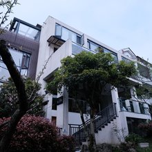 遇溪别院民宿(花溪公园十里河滩店)