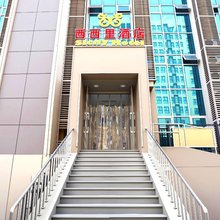 西西里酒店(北京西站六里桥地铁站店)