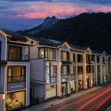 三月山·Scenic山景度假民宿(三清山港首索道店)