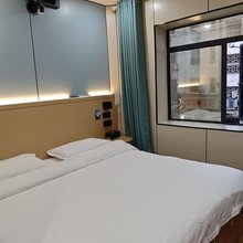南昌伊家人宾馆(八一广场二附院店)