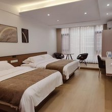 归驿溪畔民宿(石台牯牛降景区店)