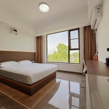云镜·天域智能连锁酒店(中牟电视塔河南农业职业学院店)