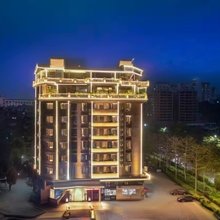 凯汇酒店(梧州玫瑰湖公园百盛购物中心店)
