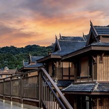 华竺·观景美宿(芒市傣族古镇店)
