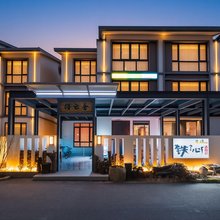 得云舍民宿(金山北站店)