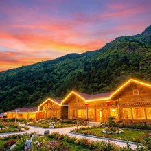 悦享·察瓦木居山景花园木屋民宿(古尔沟镇店)