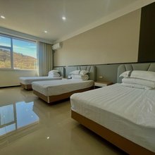 青逸精品民宿(恋乡太行水镇易水湖景区店)