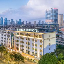 昆明医科大学附二院滇缅大道亚朵酒店
