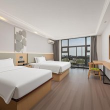格林豪泰(江阴临港经济开发区申港镇店)