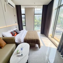 裕安居酒店(深圳宝安洪浪北地铁站店)