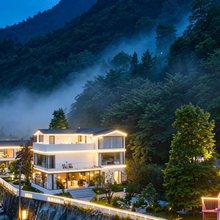 云孚里云宿·青城逅舍私汤度假民宿(都江堰青城后山店)