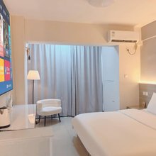 季末情侣影院民宿(杭州下沙开发区金沙湖店)