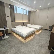 六麓居