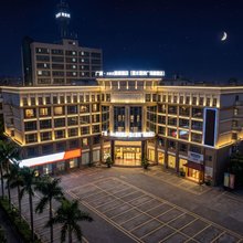 广宾·漫调酒店(佛山里水万利广场店)