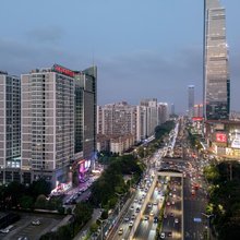 南宁永凯春晖酒店(南宁东站万象城地铁站店)
