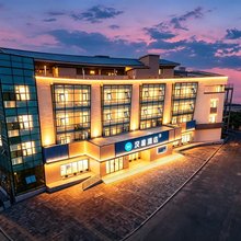 汉庭酒店(张家口蔚县雪绒花大道古城店)