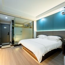 衢州酷乐商旅酒店(国金水亭门店)