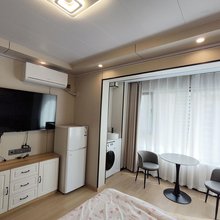 中訾楠园民宿(兰州万达茂奥体中心地铁站店)
