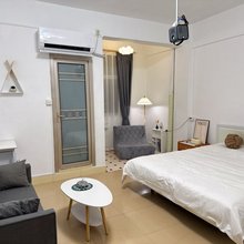 悦享时光金湖花园店公寓(凤苑路分店)