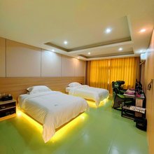 鑫瑞电竞酒店