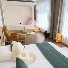 六亩山茶宿liumuhill泳池酒吧亲子度假民宿(鱼鳞坝亲水乐园店)