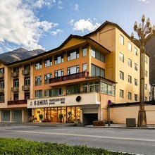 弗居·NEXUS旅行酒店(九寨沟县城店)