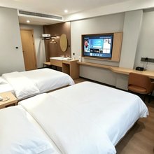 睿柏·云酒店(邯郸武安第二中学店)