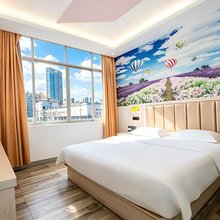 梦丽酒店(昆明火车站环城南路地铁站店)