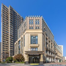 丽橙酒店·悦(武汉工程科技学院北华街地铁站店)