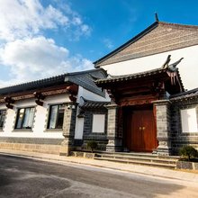 晴山别院民宿(建水紫陶街店)