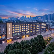 美豪丽致酒店(成都温江大学城凤溪河地铁站店)