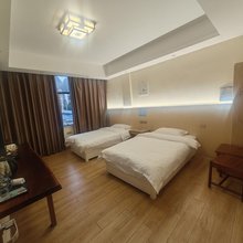 阳朔龙辉酒店(印象刘三姐店)