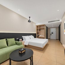 铂豪酒店(杭州华中南路地铁站店)