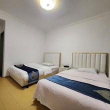 梦想公寓(贵阳恒大中央广场世纪金源购物中心店)