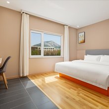 星悦酒店(济南长清大学城银座商业街店)