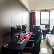 飞扬电竞民宿(宝鸡高新文理学院店)