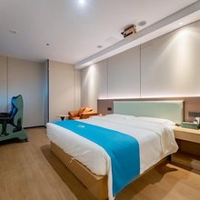 小时代电竞酒店(苏州新区港龙城店)