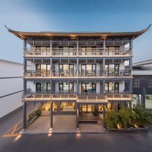 汀云History·设计师传统美学度假美宿(云台山岸上服务区店)