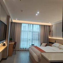 卡尔曼芙酒店(淮南火车站商贸文化广场店)