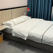 宝运宾馆(绵阳火车站店)