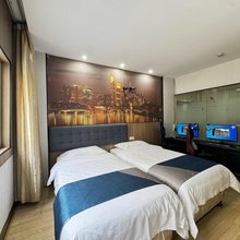 锐网电竞民宿(菱角湖地铁站店)