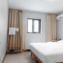 静雅阁民宿(清明上河园店)