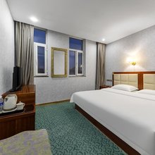 景华酒店(集宁南站维多利广场店)