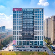 洛阳季朵民宿(银隆青春里店)
